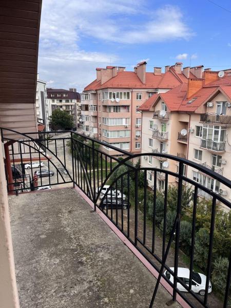 Продам 4-кімнатну квартиру в новобудові