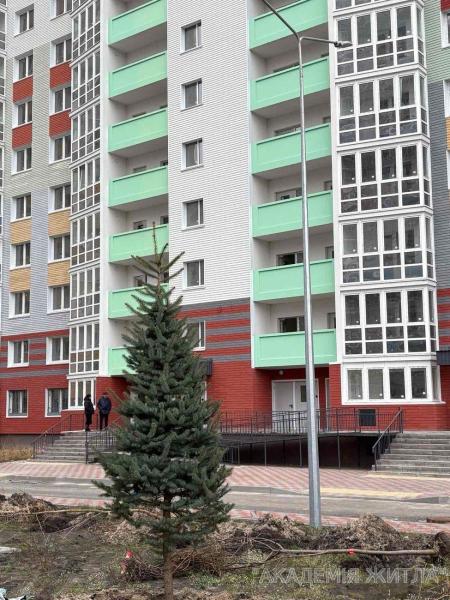 Продам 3-комнатную квартиру в новостройке