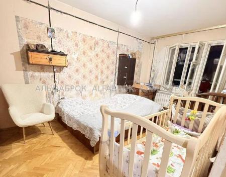 Продам 3-комнатную квартиру