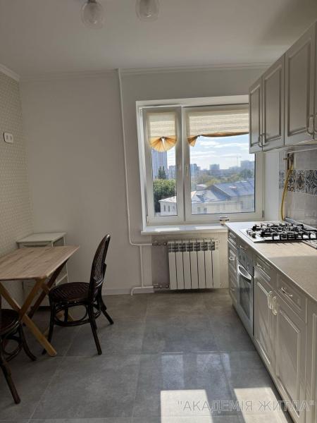 Продам 2-комнатную квартиру