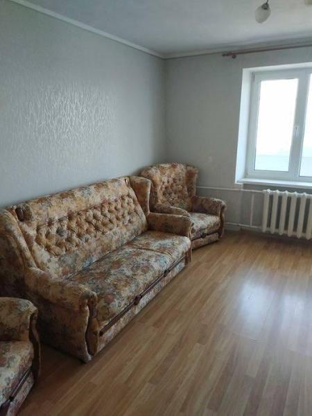 Продам 4-комнатную квартиру