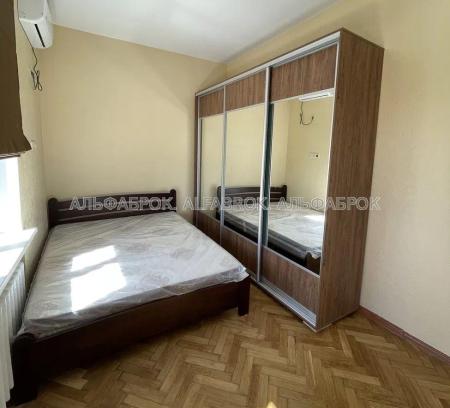 Продам 2-комнатную квартиру