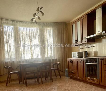 Продам 3-кімнатну квартиру
