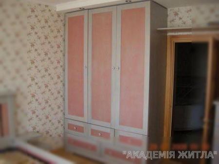 Продам 3-комнатную квартиру в новостройке