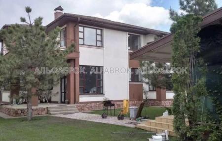 Продам 2-поверховий будинок