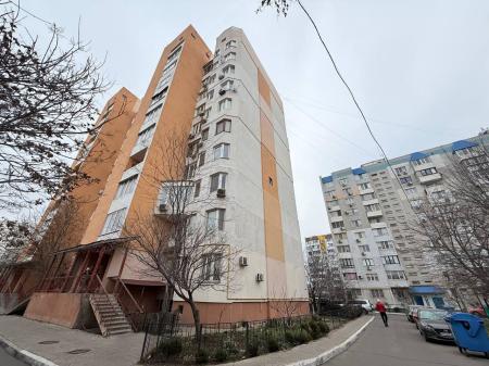 Продам 3-кімнатну квартиру