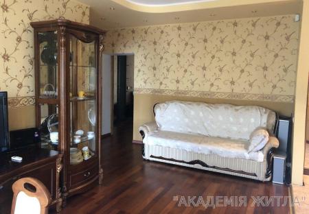 Продам 3-комнатную квартиру