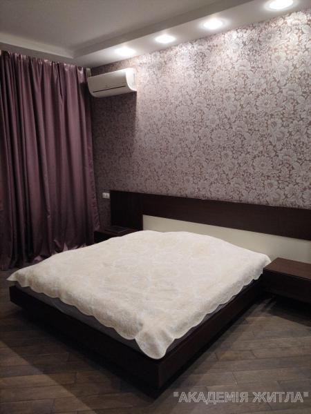 Продам 3-комнатную квартиру