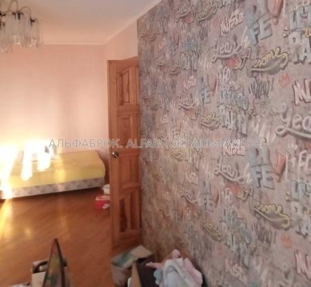 Продам 3-комнатную квартиру