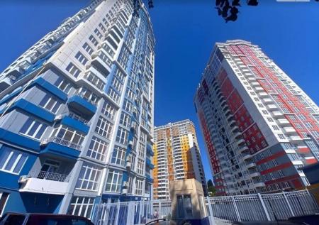 Продам 2-кімнатну квартиру в новобудові, ЖК «Чотири сезони»