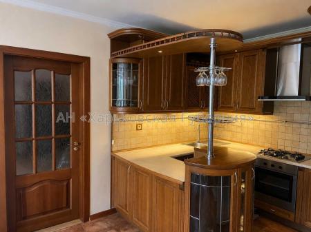 Продам 3-комнатную квартиру