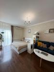 Продам 2-кімнатну квартиру в новобудові, ЖК Комфорт Таун, 60.50 м², євроремонт