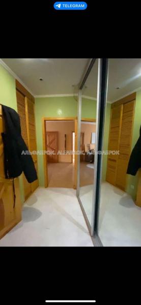 Продам 2-кімнатну квартиру