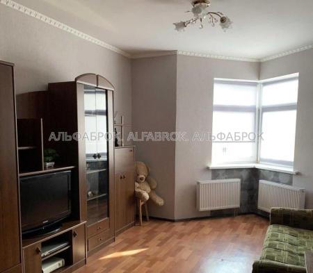 Продам 3-кімнатну квартиру