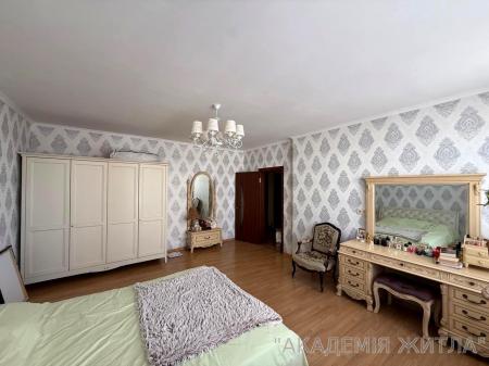 Продам 2-комнатную квартиру в новостройке