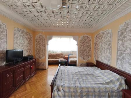 Продам 3-кімнатну квартиру
