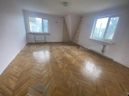 Продам 2-этажный дом