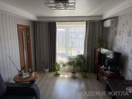 Продам 3-комнатную квартиру
