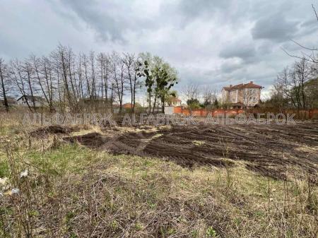 Продам ділянку під забудову житлової нерухомості