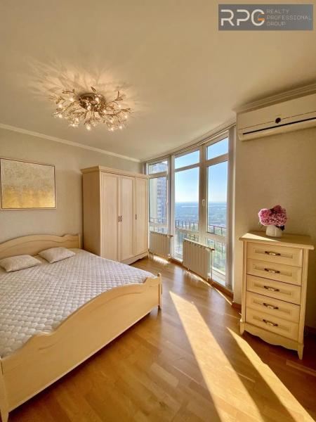 Продам 3-кімнатну квартиру