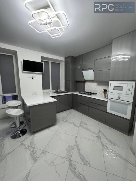 Продам 2-кімнатну квартиру, ЖК У-Квартал