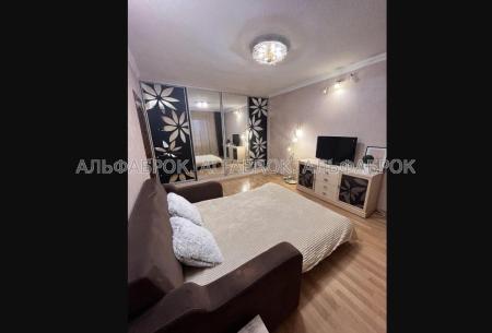 Продам 3-кімнатну квартиру