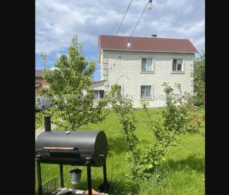 Продам 3-этажный дом