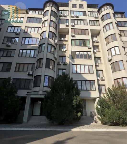 Продам 3-кімнатну квартиру