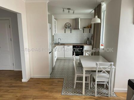 Продам 2-кімнатну квартиру, ЖК вул. Урлівська, 23
