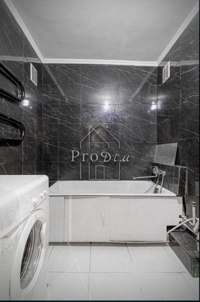 Продам 3-кімнатну квартиру