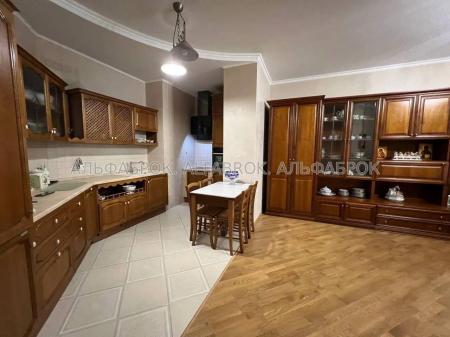 Продам 3-комнатную квартиру