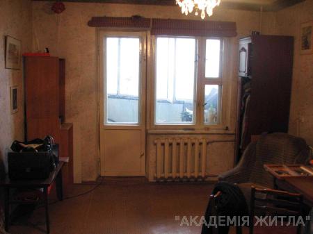 Продам 4-комнатную квартиру