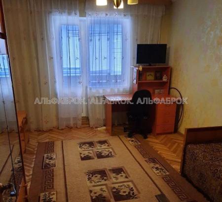 Продам 3-комнатную квартиру