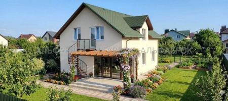 Продам 2-поверховий будинок