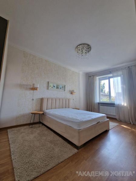 Продам 2-комнатную квартиру