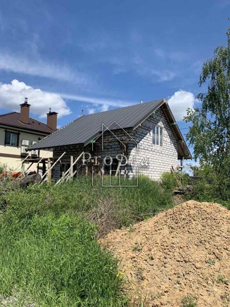 Продам 2-поверховий будинок