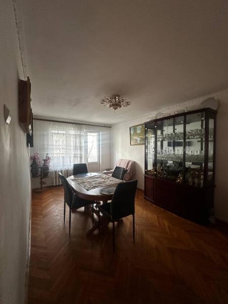 Продам 3-кімнатну квартиру