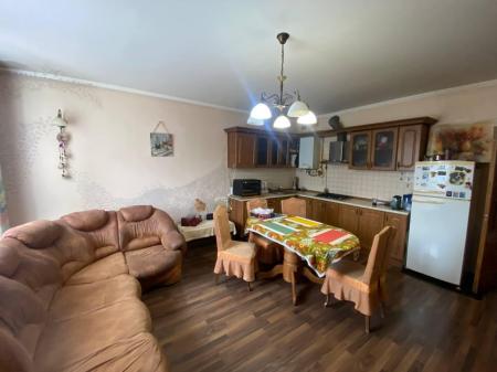 Продам 2-этажный дом