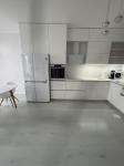 Продам 2-кімнатну квартиру в новобудові, ЖК Комфорт Таун, 64.50 м², авторський дизайн