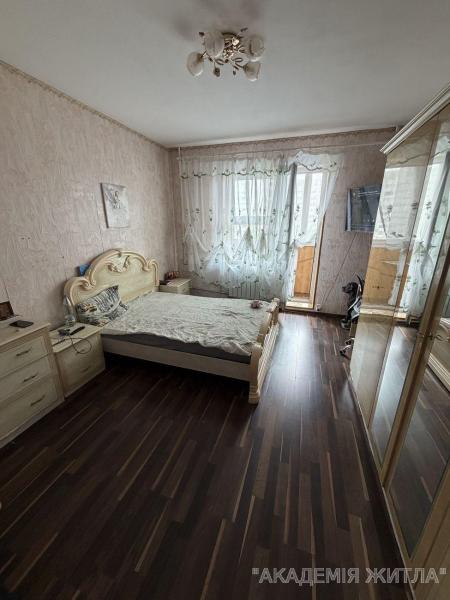 Продам 3-комнатную квартиру