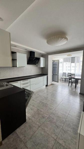 Продам 2-кімнатну квартиру