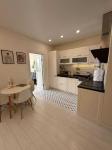 Продам 2-комнатную квартиру в новостройке, 50 м², евроремонт