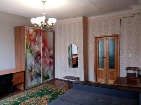 Продам 2-кімнатну квартиру