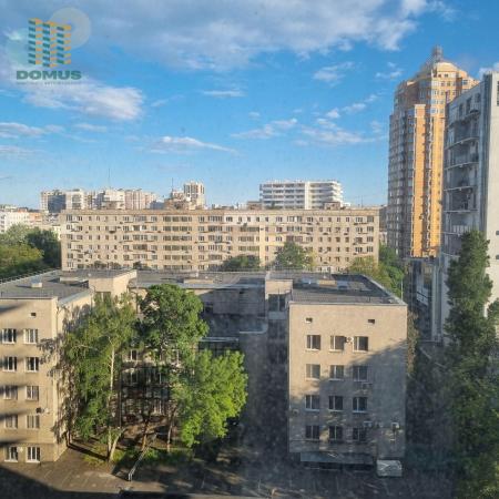 Продам 4-кімнатну квартиру, ЖК «Акрополь»