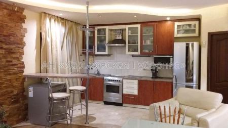Продам 3-комнатную квартиру