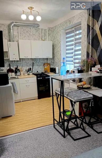 Продам 2-кімнатну квартиру