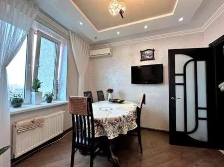 Продам 3-кімнатну квартиру