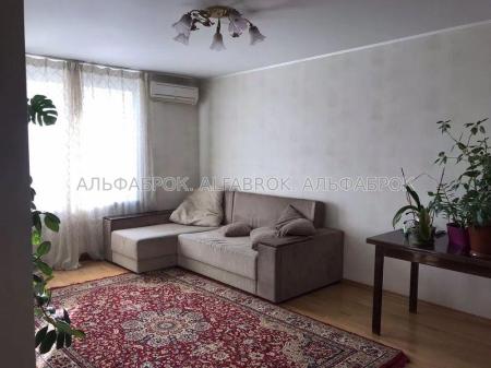Продам 2-кімнатну квартиру