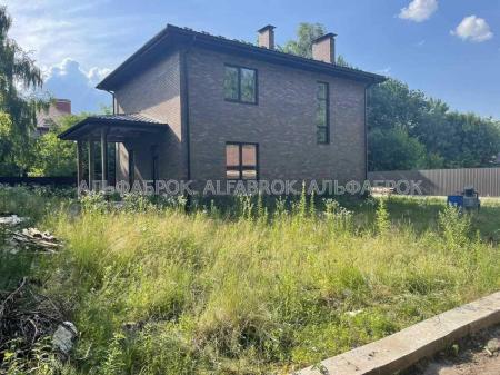 Продам 2-поверховий будинок