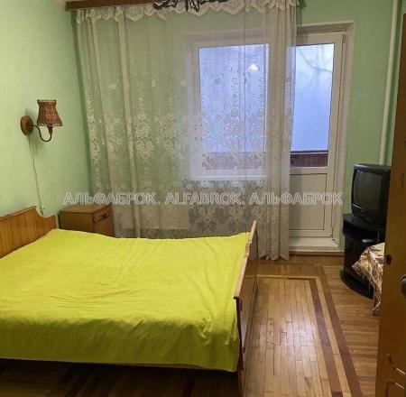 Продам 3-кімнатну квартиру